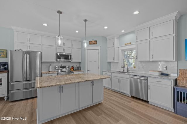 310 Lord Berkeley Drive, Emerald Isle, NC 28594