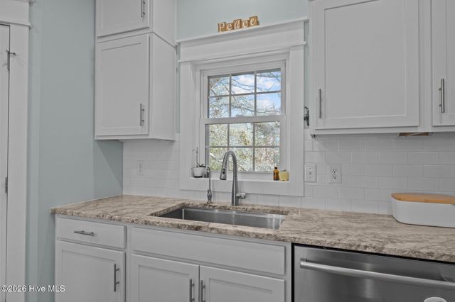 310 Lord Berkeley Drive, Emerald Isle, NC 28594