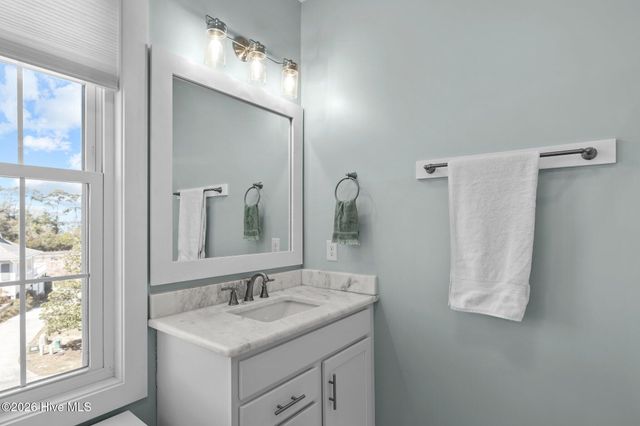 310 Lord Berkeley Drive, Emerald Isle, NC 28594