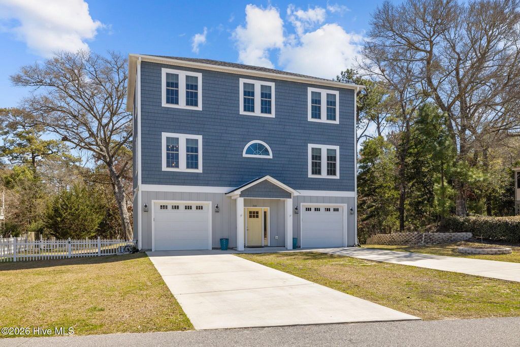 310 Lord Berkeley Drive, Emerald Isle, NC 28594