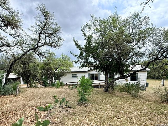 182 Laurel Ridge, Lakehills, TX 78063