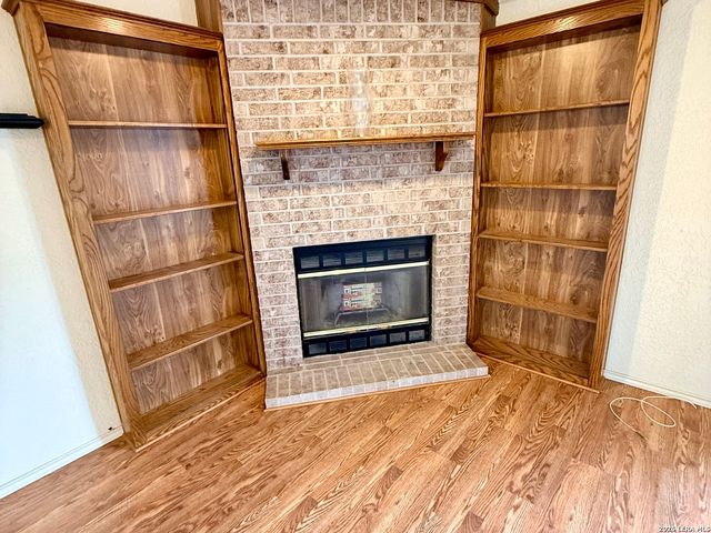 182 Laurel Ridge, Lakehills, TX 78063