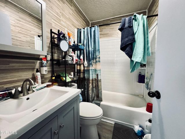 1190 Saint Clairs Creek Road, Chilhowie, VA 24319