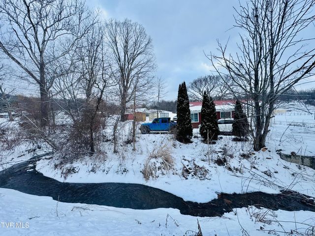 1190 Saint Clairs Creek Road, Chilhowie, VA 24319