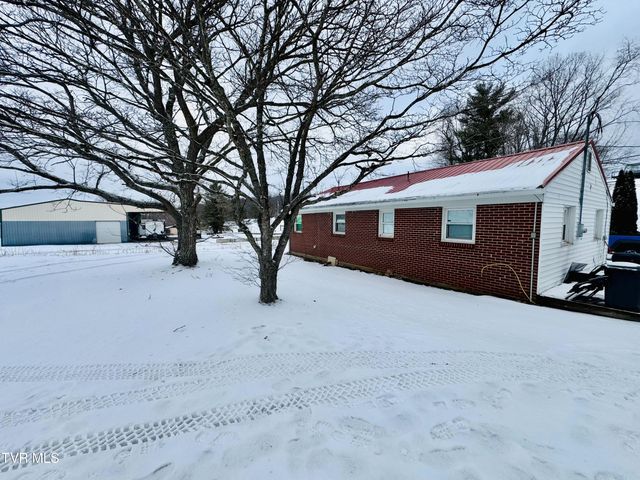 1190 Saint Clairs Creek Road, Chilhowie, VA 24319