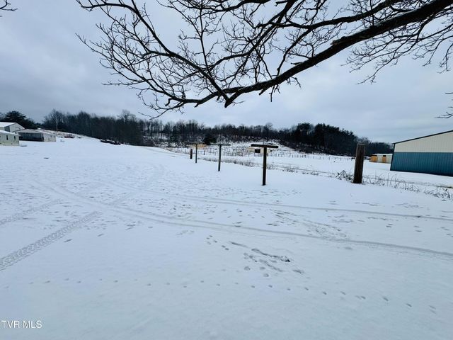 1190 Saint Clairs Creek Road, Chilhowie, VA 24319