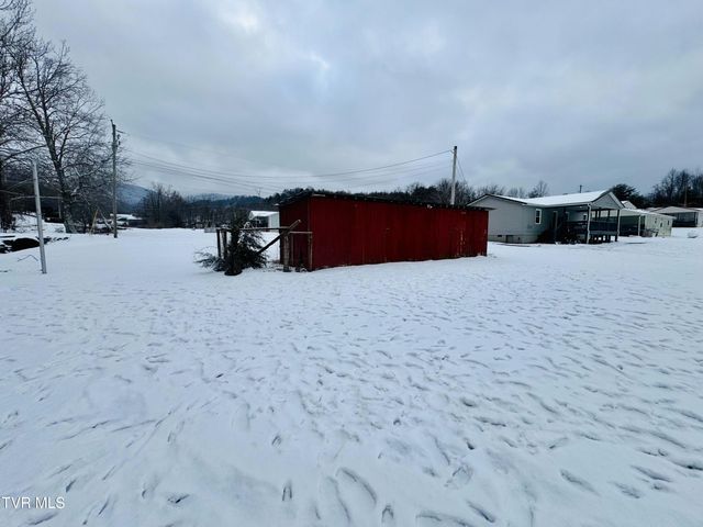 1190 Saint Clairs Creek Road, Chilhowie, VA 24319