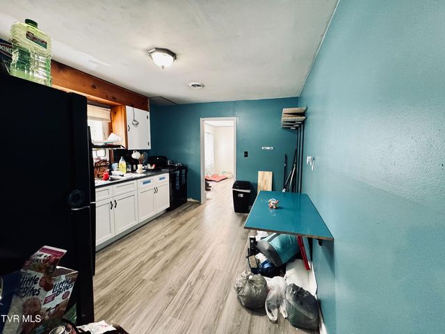 1190 Saint Clairs Creek Road, Chilhowie, VA 24319