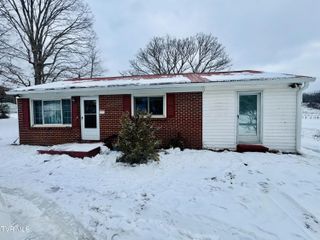 1190 Saint Clairs Creek Road, Chilhowie, VA 24319