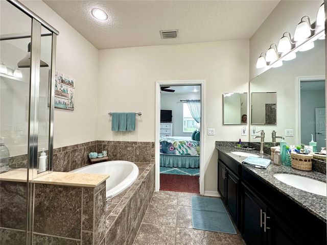 4247 ANGELICA LOOP, Wesley Chapel, FL 33543