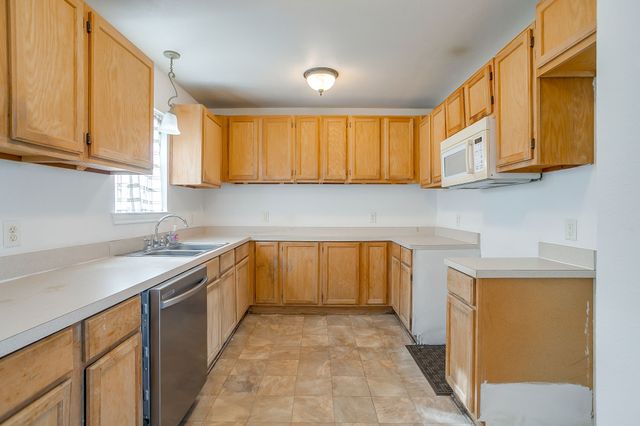 122 Blue Castle Court, Weatherford, TX 76088