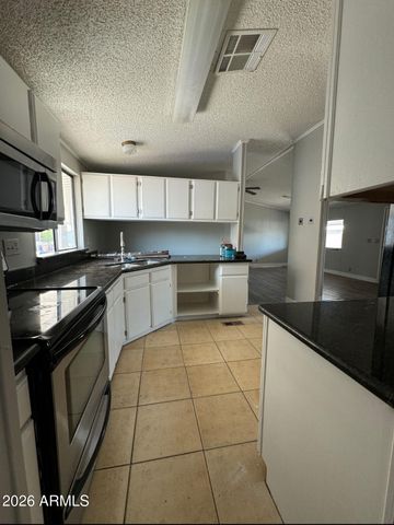 9431 E CORALBELL Avenue 3, Mesa, AZ 85208