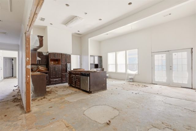 2700 Shadow Wood Court, Arlington, TX 76006