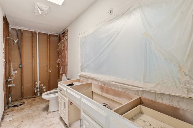 2700 Shadow Wood Court, Arlington, TX 76006