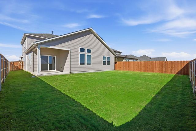 212 Crumpton WAY, Hutto, TX 78634