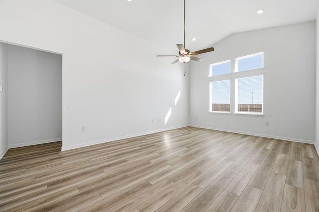 212 Crumpton WAY, Hutto, TX 78634