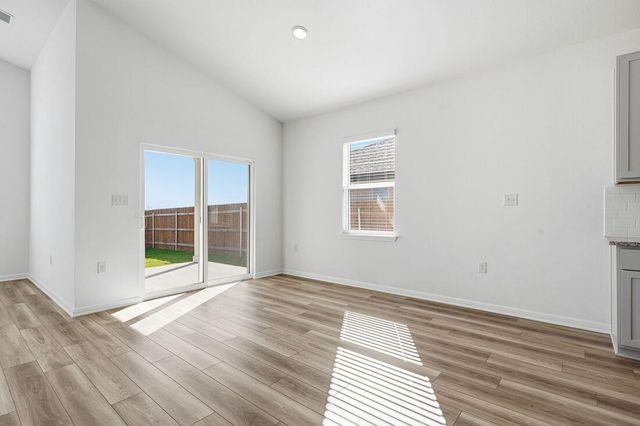 212 Crumpton WAY, Hutto, TX 78634