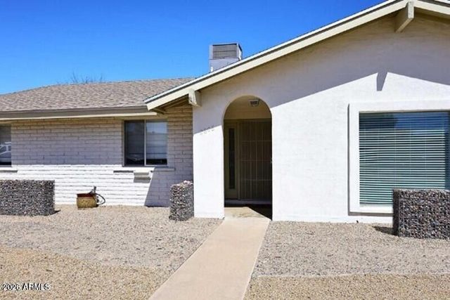 2808 E LUPINE Avenue E, Phoenix, AZ 85028