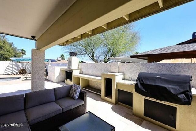 2808 E LUPINE Avenue E, Phoenix, AZ 85028