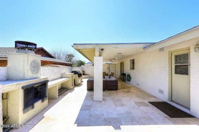 2808 E LUPINE Avenue E, Phoenix, AZ 85028