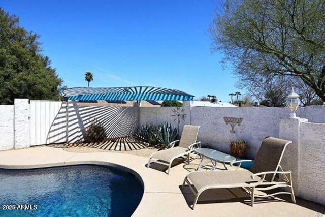 2808 E LUPINE Avenue E, Phoenix, AZ 85028