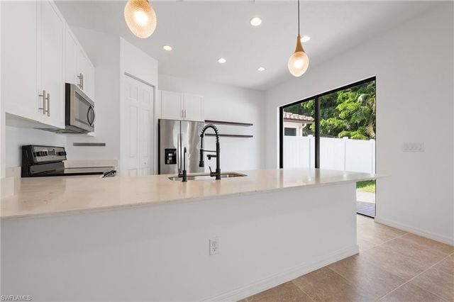 8797 Madrid CIR, Naples, FL 34104