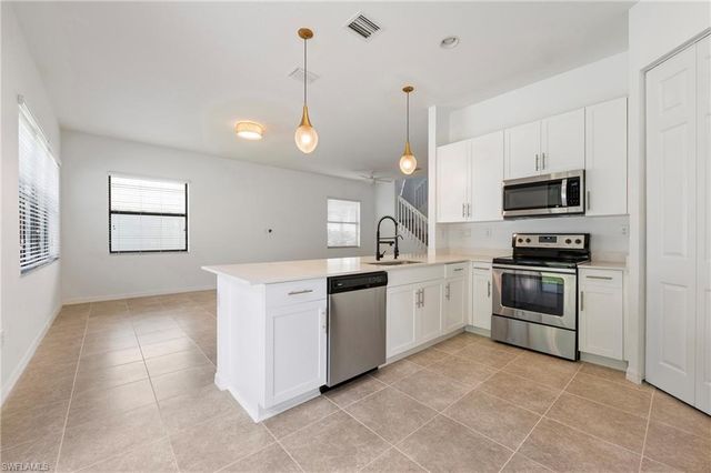 8797 Madrid CIR, Naples, FL 34104