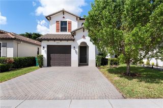 8797 Madrid CIR, Naples, FL 34104