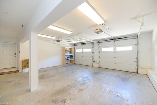 102 Stevens CT, Yorktown, VA 23693