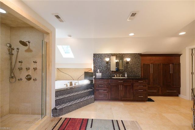 102 Stevens CT, Yorktown, VA 23693