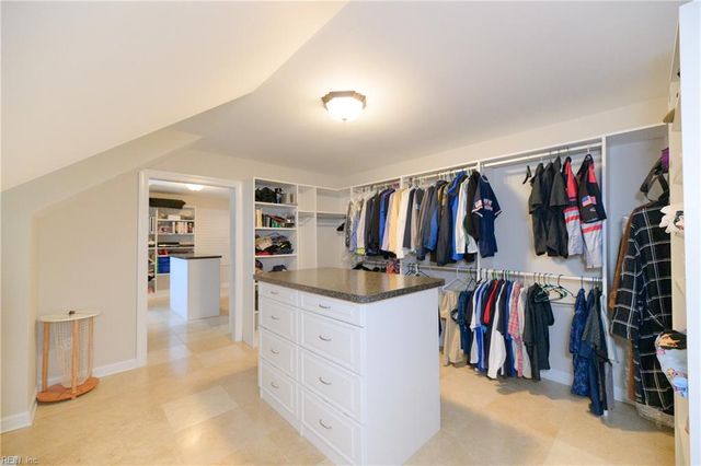 102 Stevens CT, Yorktown, VA 23693