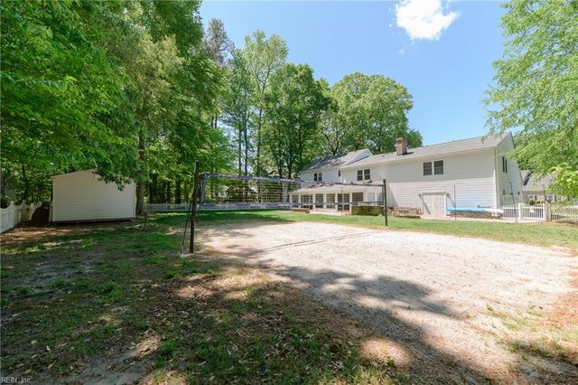 102 Stevens CT, Yorktown, VA 23693