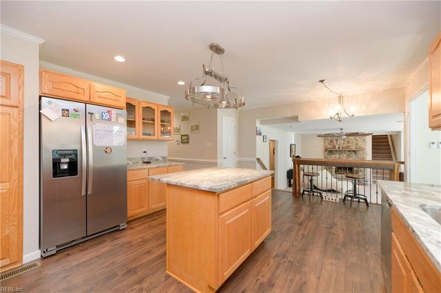 102 Stevens CT, Yorktown, VA 23693