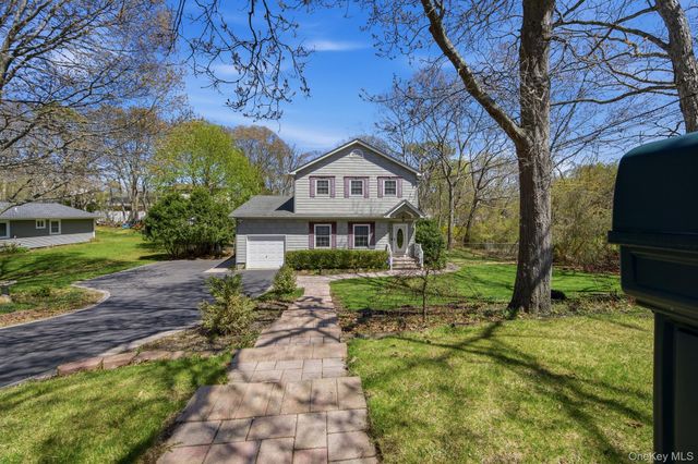 77 Bullard Street, Mastic, NY 11950