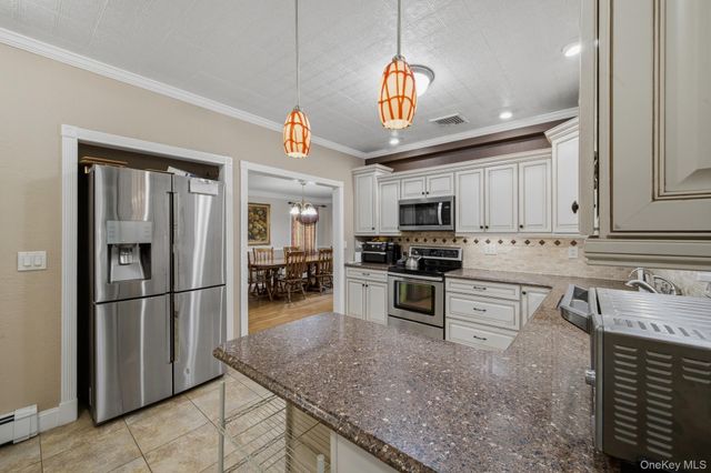 77 Bullard Street, Mastic, NY 11950