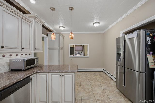 77 Bullard Street, Mastic, NY 11950