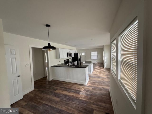 132 WALNUT ST, Westville, NJ 08093