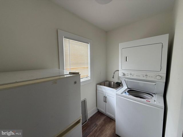 132 WALNUT ST, Westville, NJ 08093