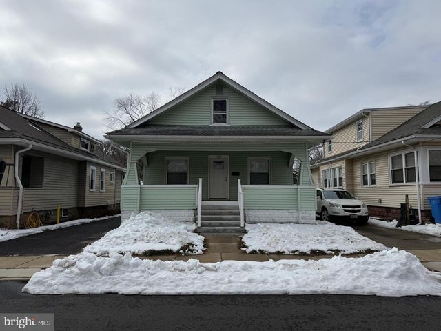 132 WALNUT ST, Westville, NJ 08093