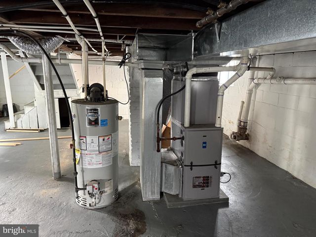 132 WALNUT ST, Westville, NJ 08093