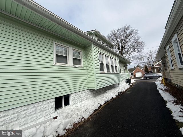 132 WALNUT ST, Westville, NJ 08093