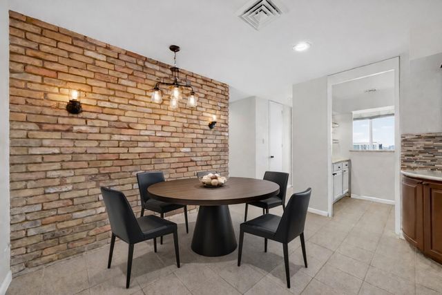 2016 Main Street 3, Houston, TX 77002