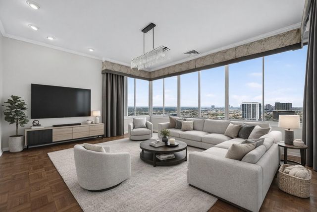 2016 Main Street 3, Houston, TX 77002