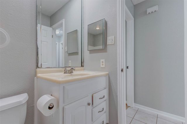 13211 Sharpbill Drive, Houston, TX 77083