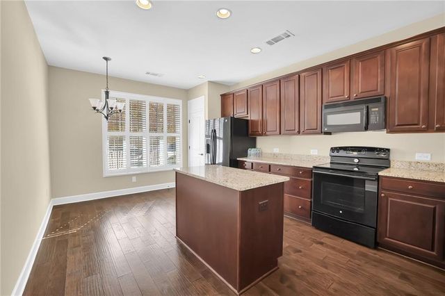 3708 MAJESTICK OAK DR, Gainesville, GA 30504