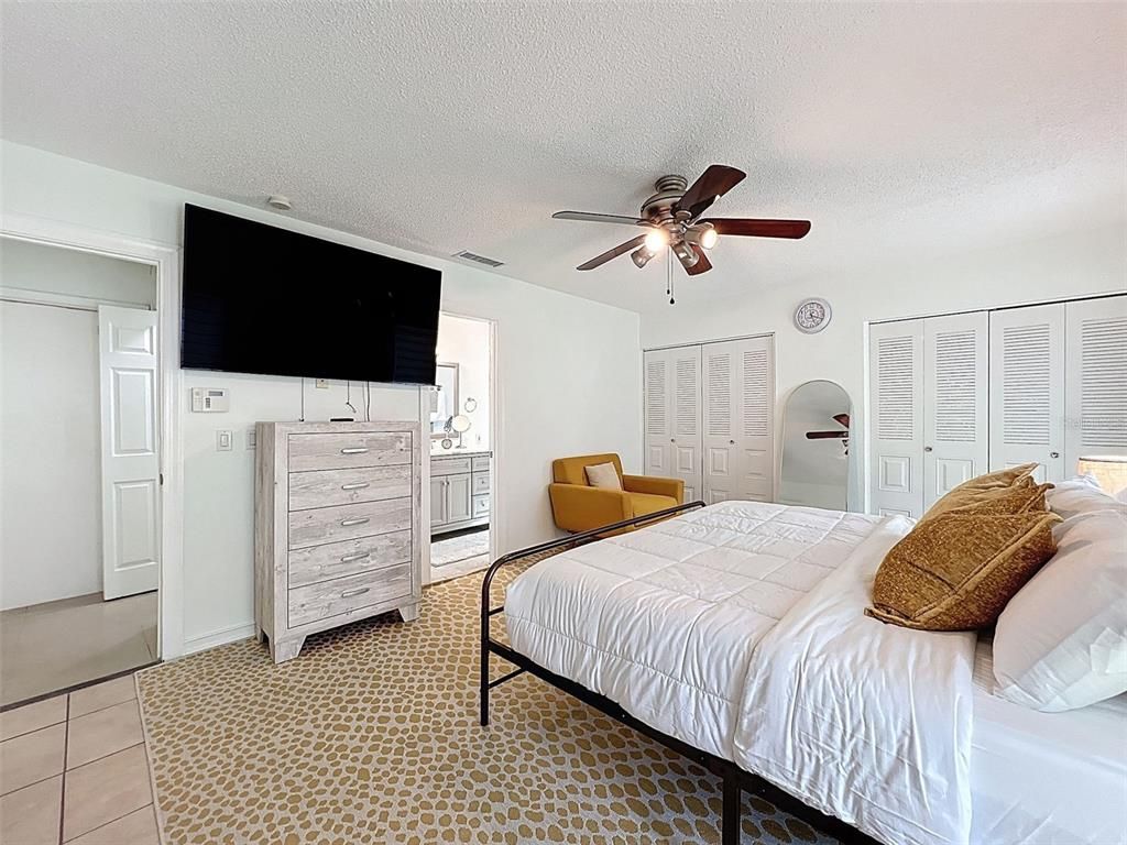 Image 18 of property listing at 757 CALIENTE DRIVE, Brandon, FL 33511