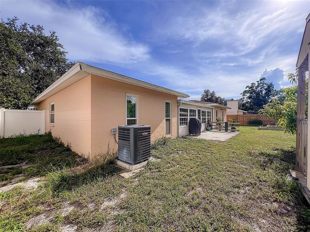 Image 32 of property listing at 757 CALIENTE DRIVE, Brandon, FL 33511