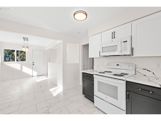 4909 Se 80TH Ave, Portland, OR 97206