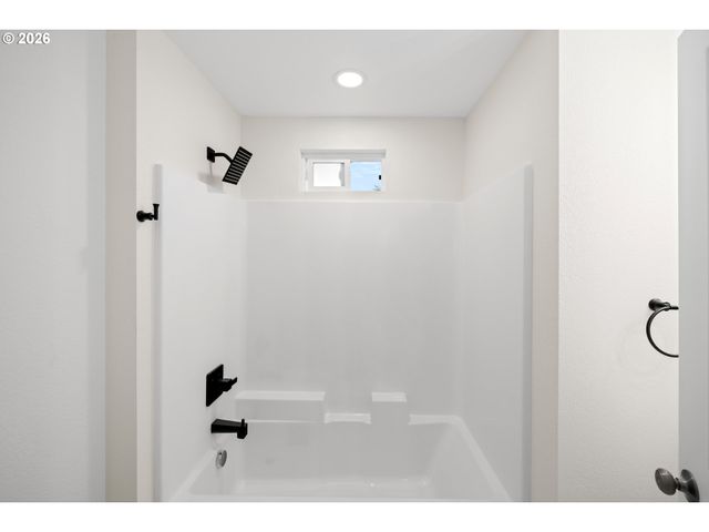 4909 Se 80TH Ave, Portland, OR 97206