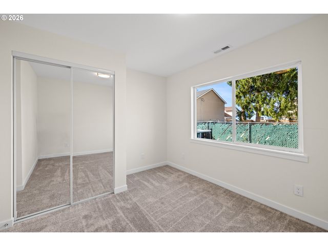 4909 Se 80TH Ave, Portland, OR 97206